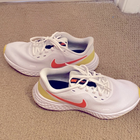 Shoes - Nike Revolution tennis shoe, white, size 8.5